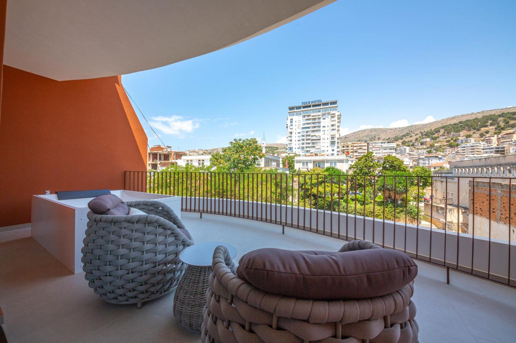 Hotel Vale Sarandë Buitenkant foto