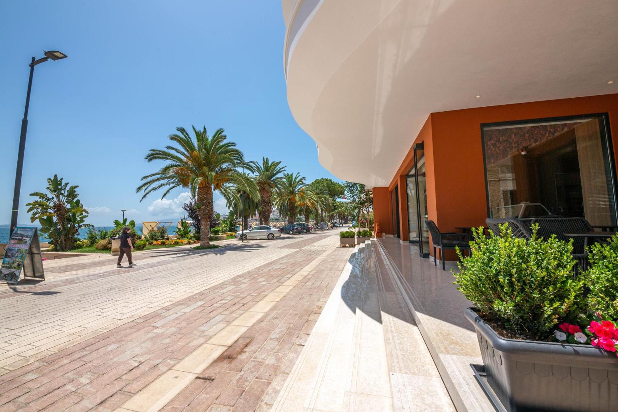 Hotel Vale Sarandë Buitenkant foto