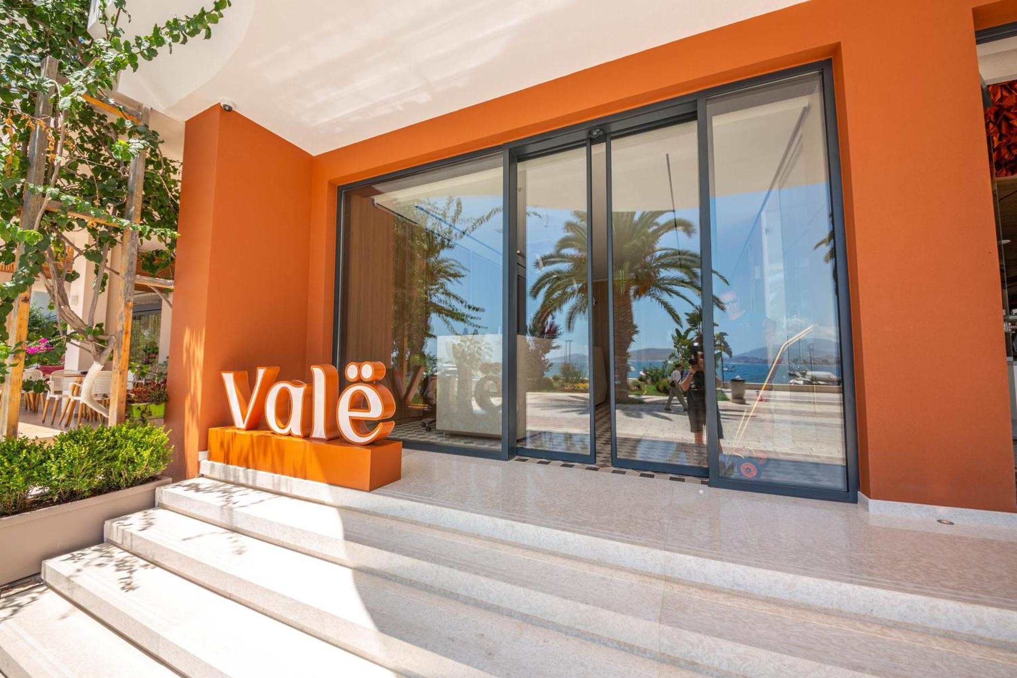 Hotel Vale Sarandë Buitenkant foto