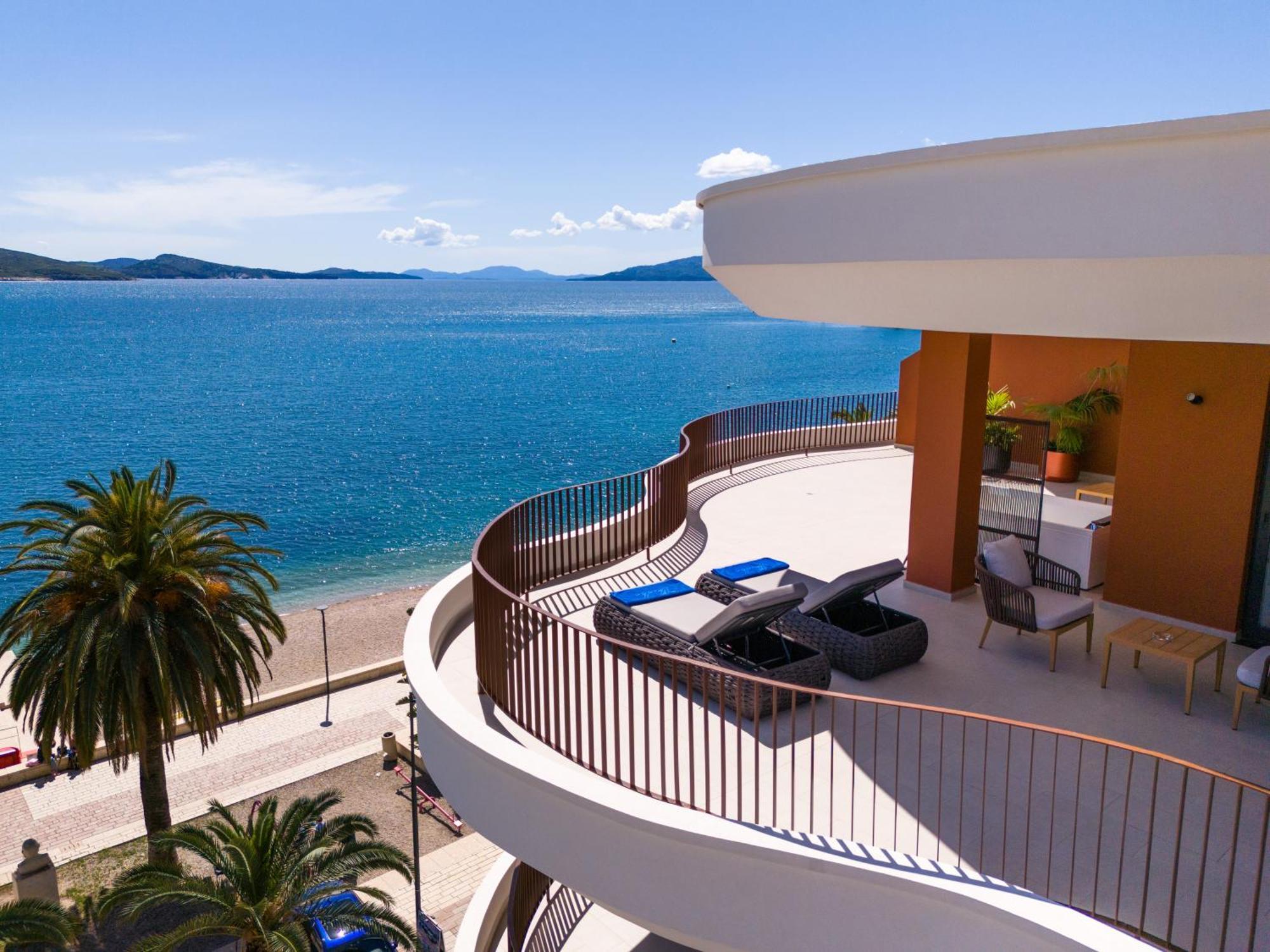 Hotel Vale Sarandë Buitenkant foto