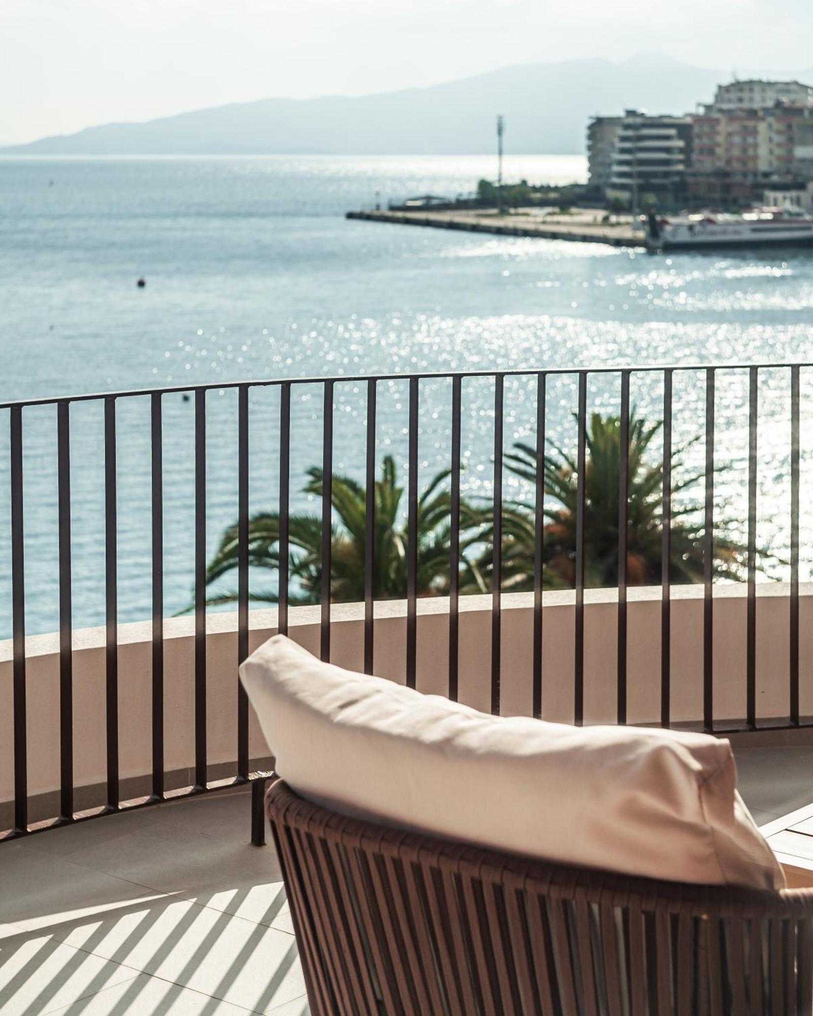 Hotel Vale Sarandë Buitenkant foto