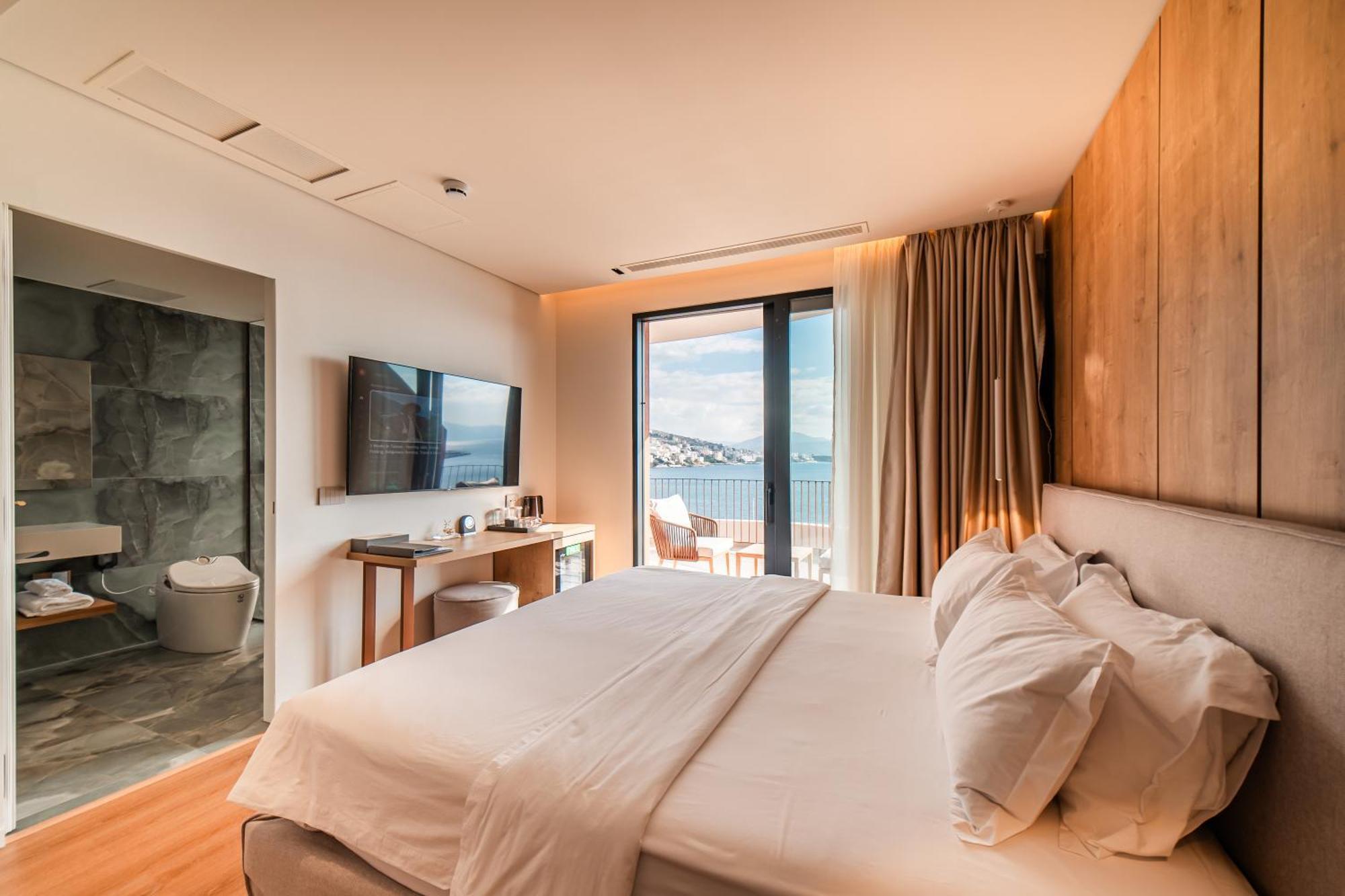 Hotel Vale Sarandë Buitenkant foto