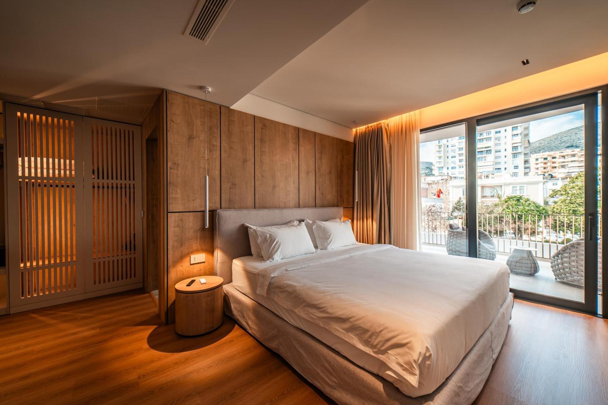 Hotel Vale Sarandë Buitenkant foto