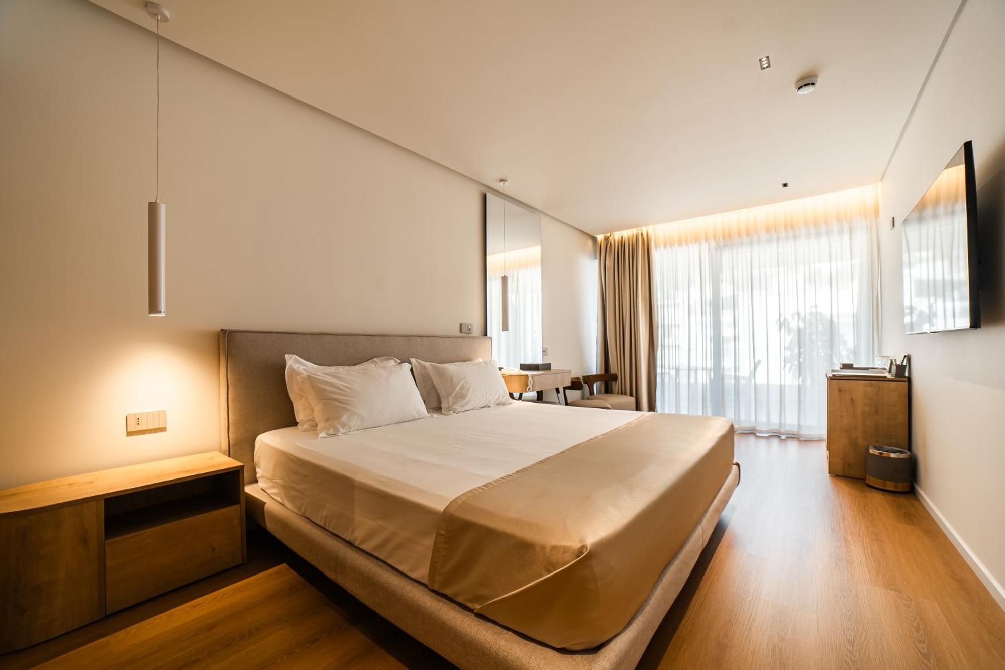 Hotel Vale Sarandë Buitenkant foto