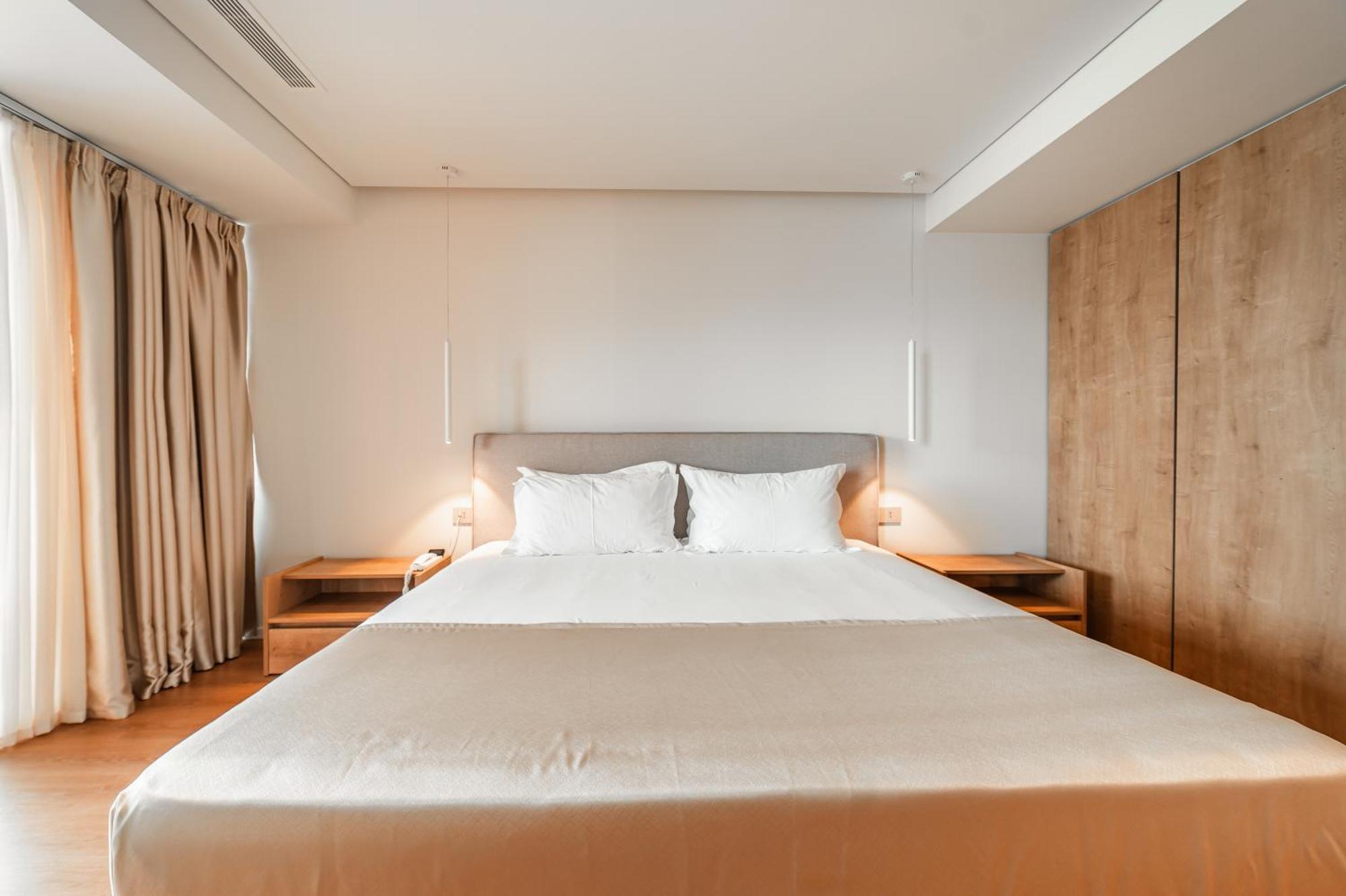 Hotel Vale Sarandë Buitenkant foto