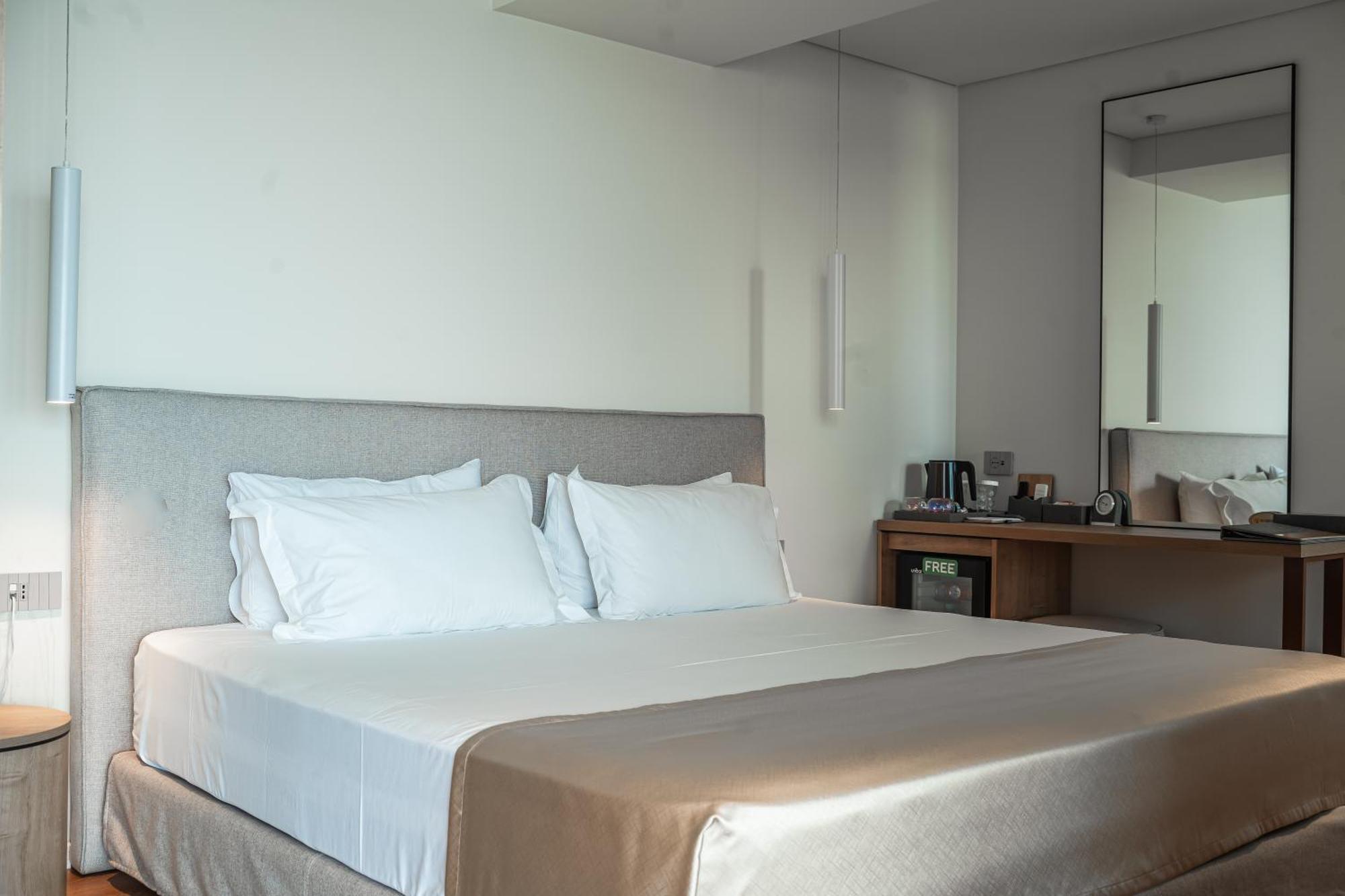 Hotel Vale Sarandë Buitenkant foto