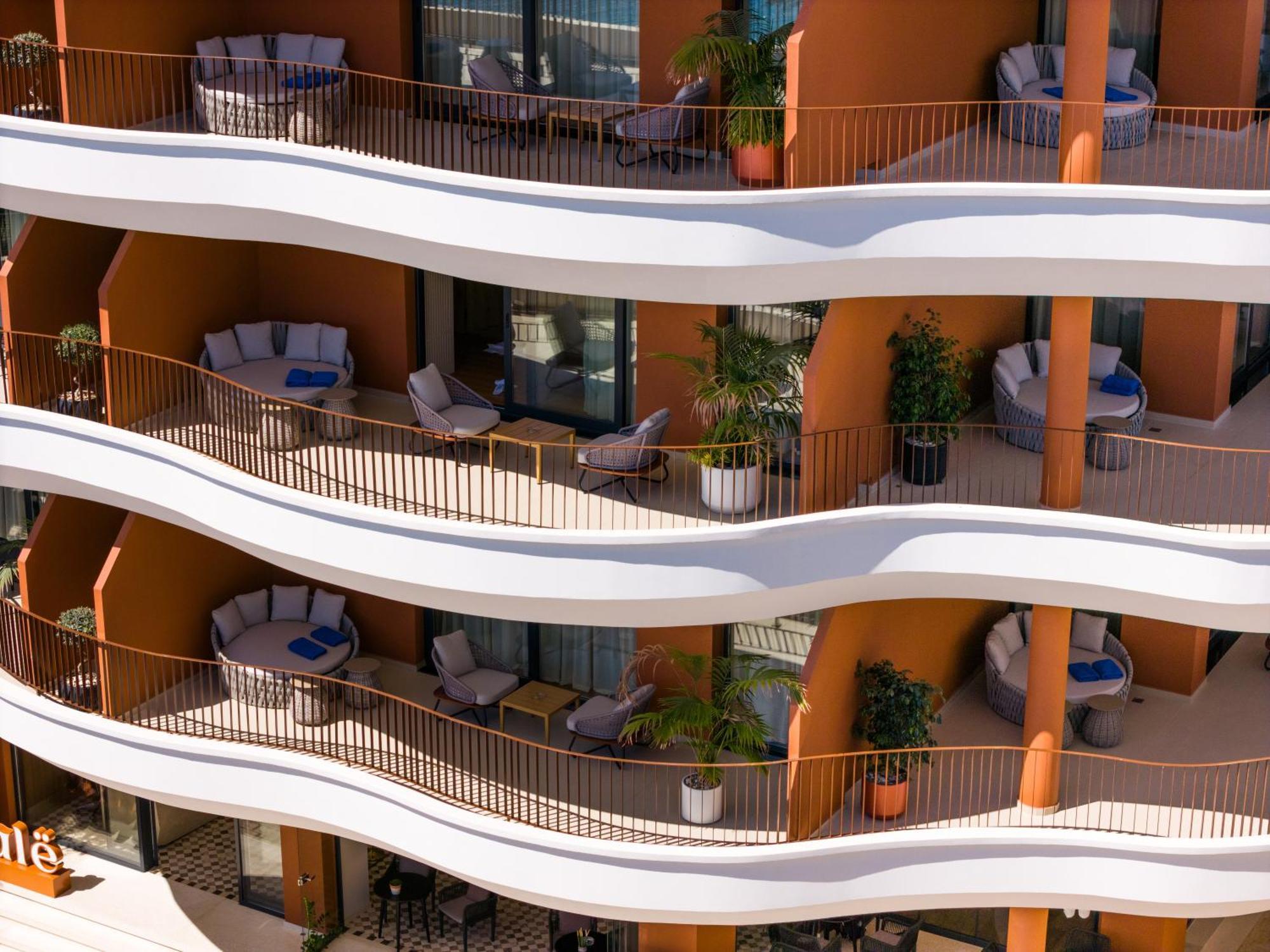 Hotel Vale Sarandë Buitenkant foto